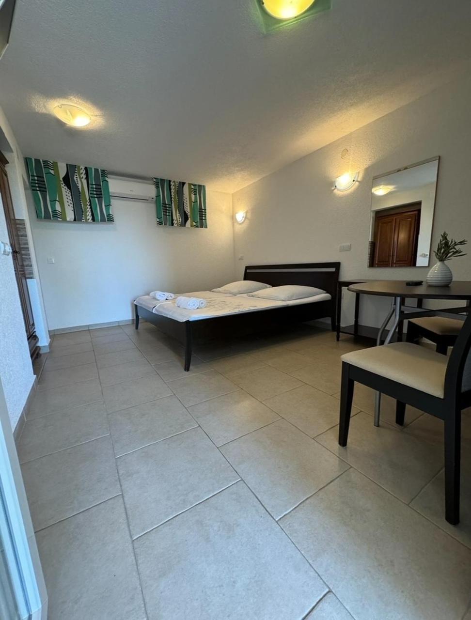 Villa Aurea Palma 波尔 外观 照片