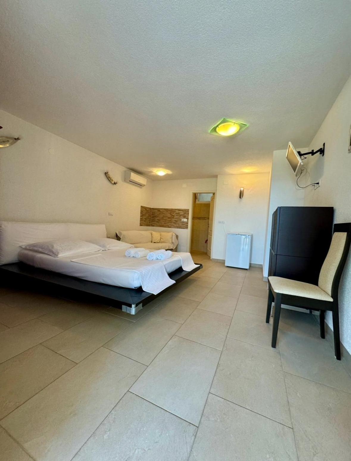 Villa Aurea Palma 波尔 外观 照片